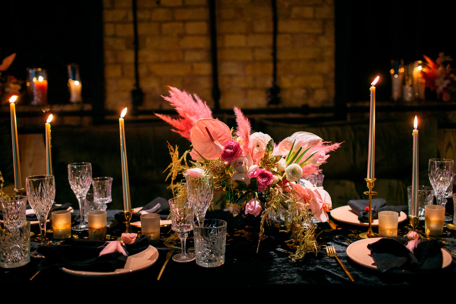 7 Best Black and Gold Wedding Ideas Color + Design Blog by COLOURlovers